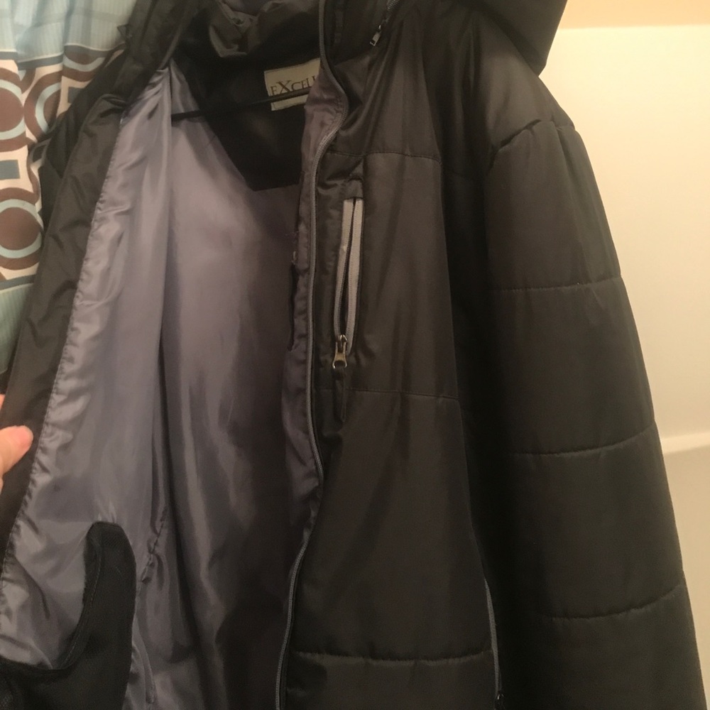 Large Jacket - Picture 4 of 4