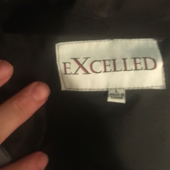 Large Jacket - Picture 3 of 4