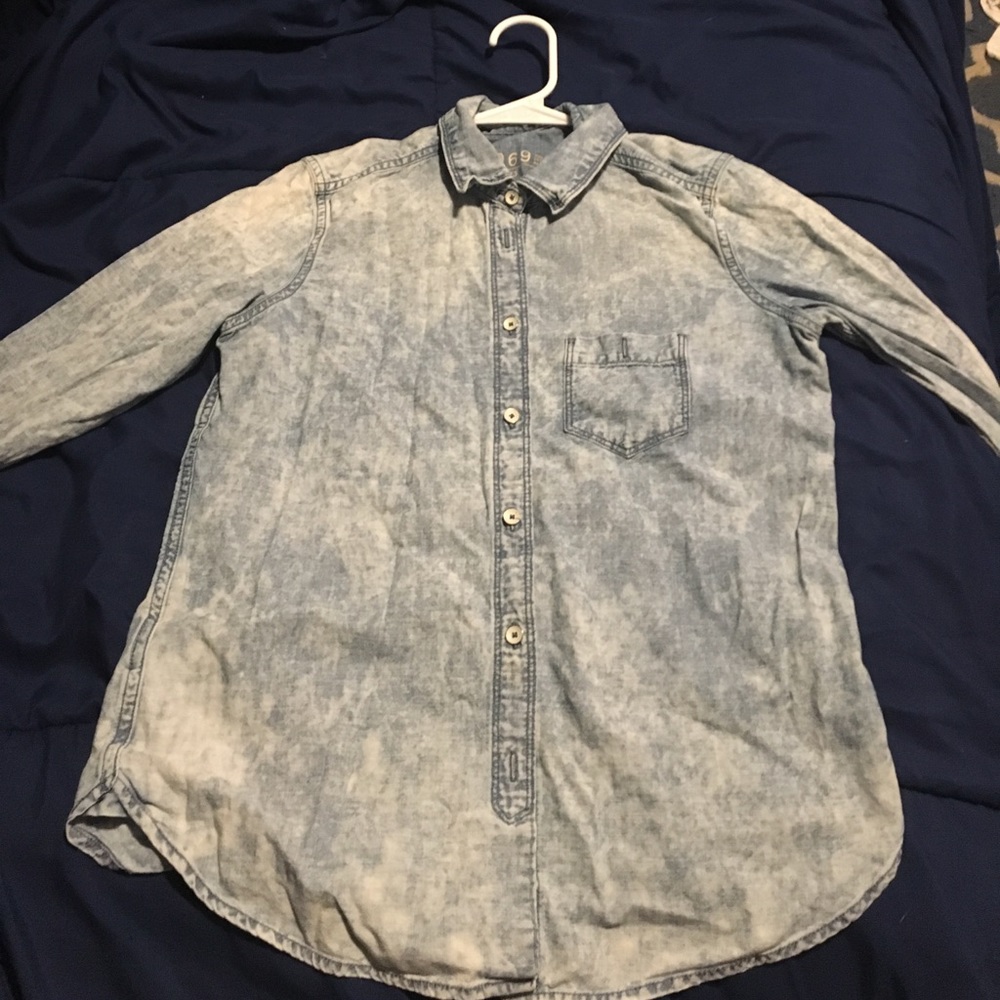 gap acid wash button up (xs)