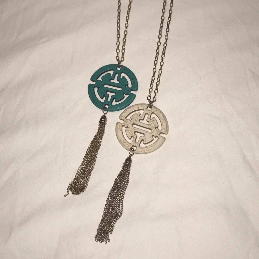 Set matching necklaces