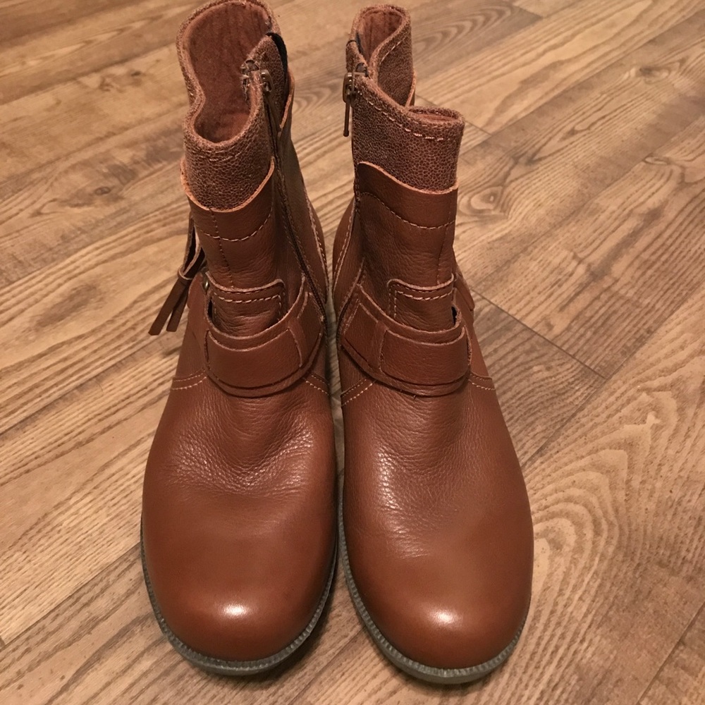 Clark’s ankle boots