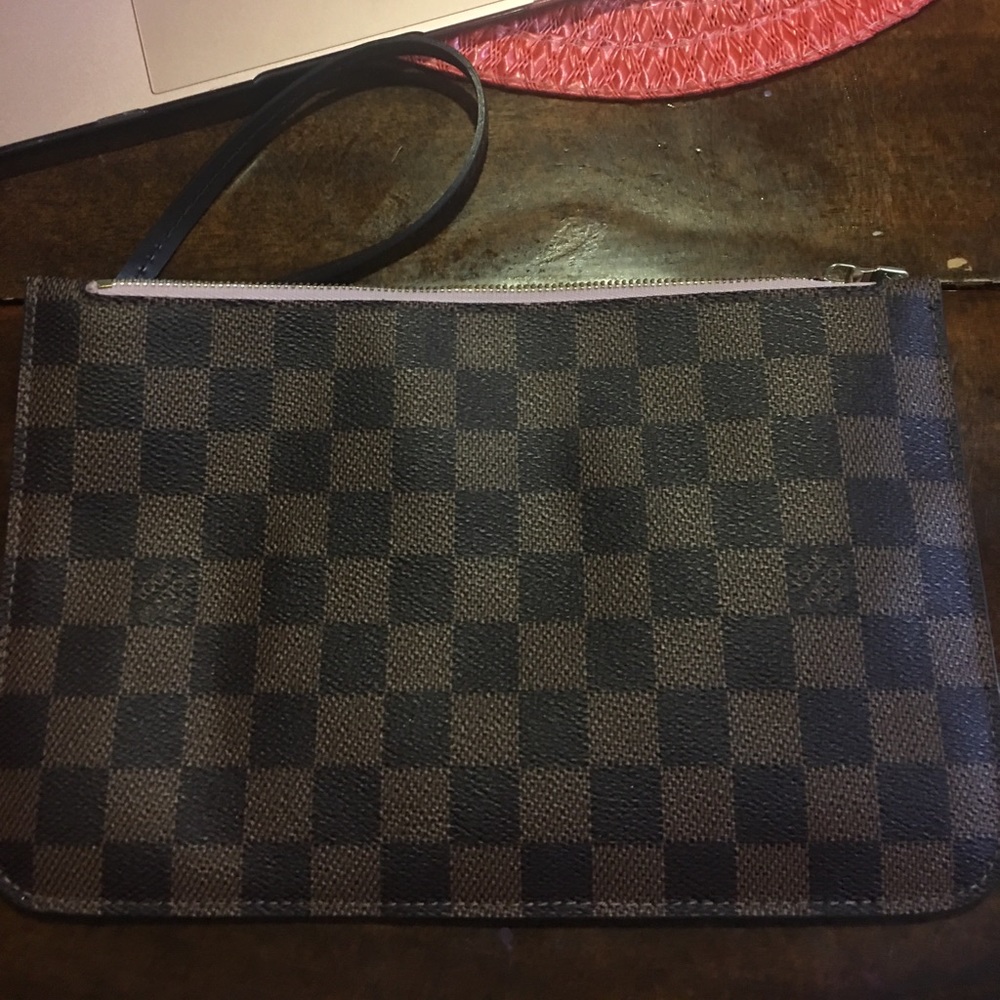 Authentic! rose ballerine Louis Vuitton wristlet