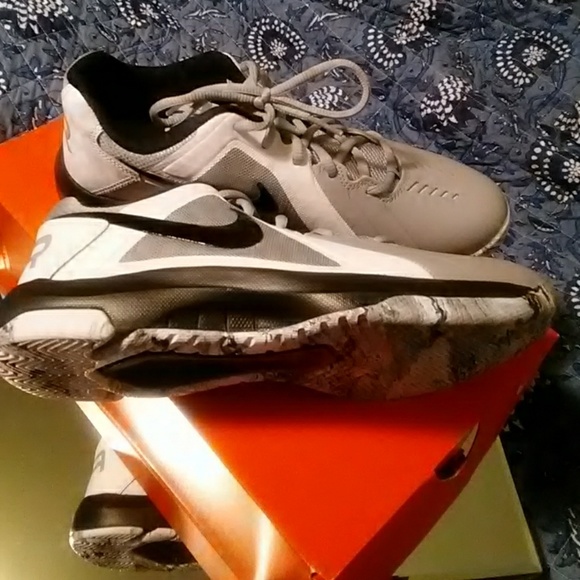 Pre Loved Men Nike - Picture 2 of 3