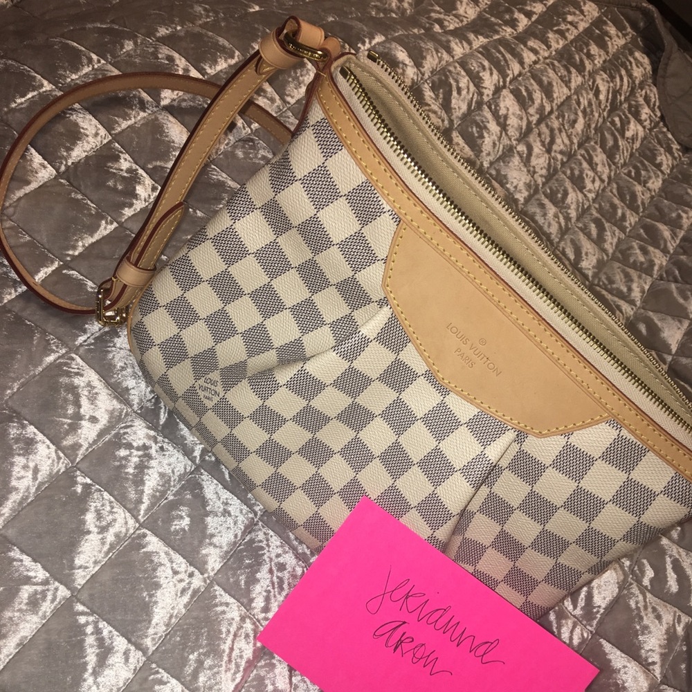 Louis Vuitton Siracusa PM Crossbody