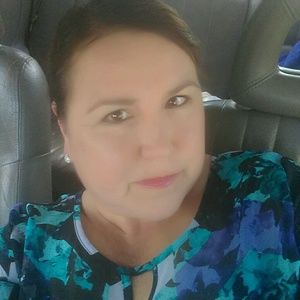 Meet your Posher, Nidia