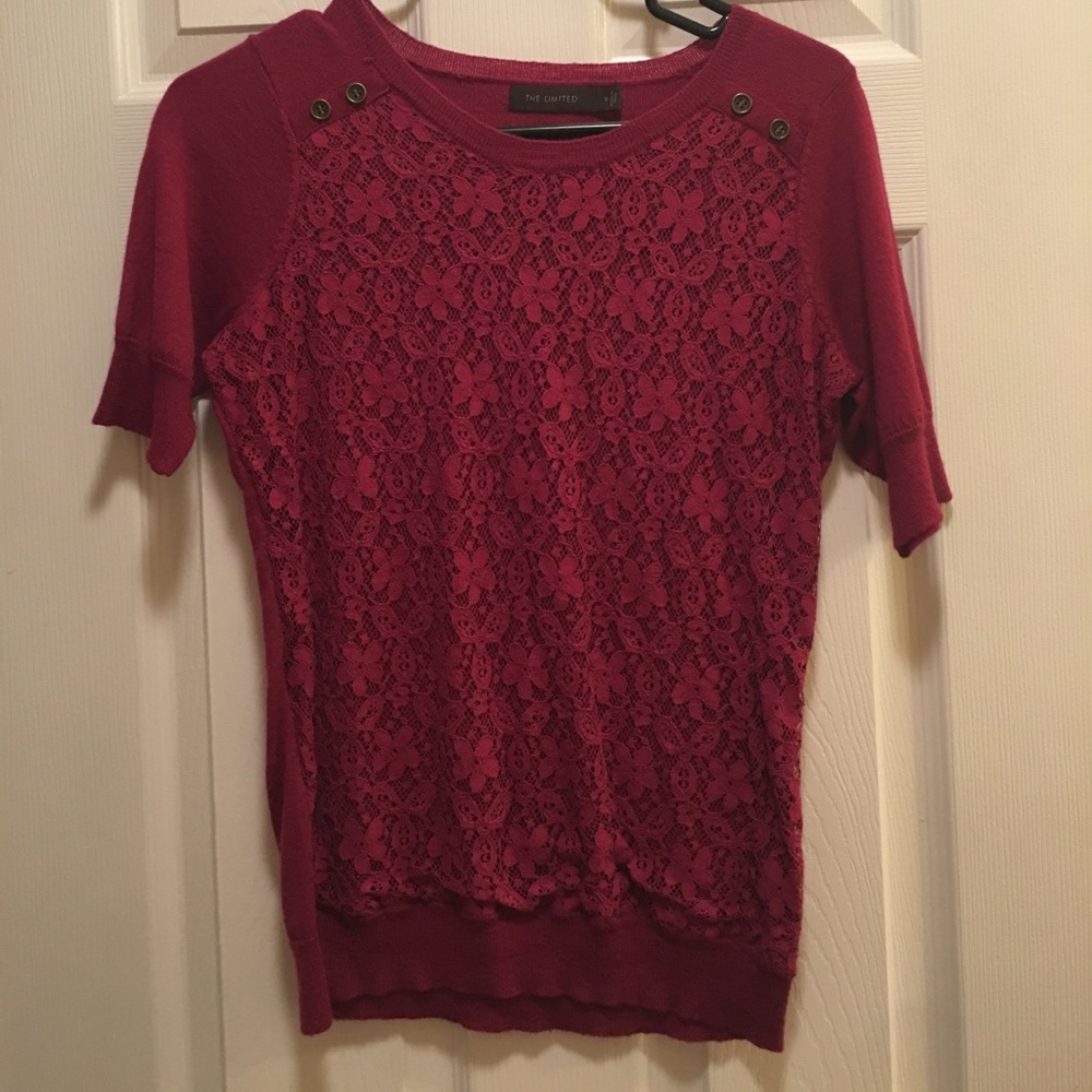 The limited short sleeve sweater