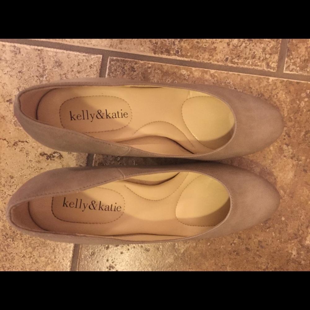 Nude never worn pair of Kelly and Katie heels