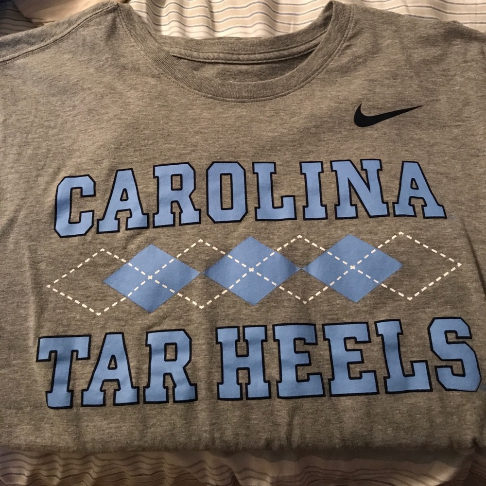 North Carolina Tarheels Nike Tshirt