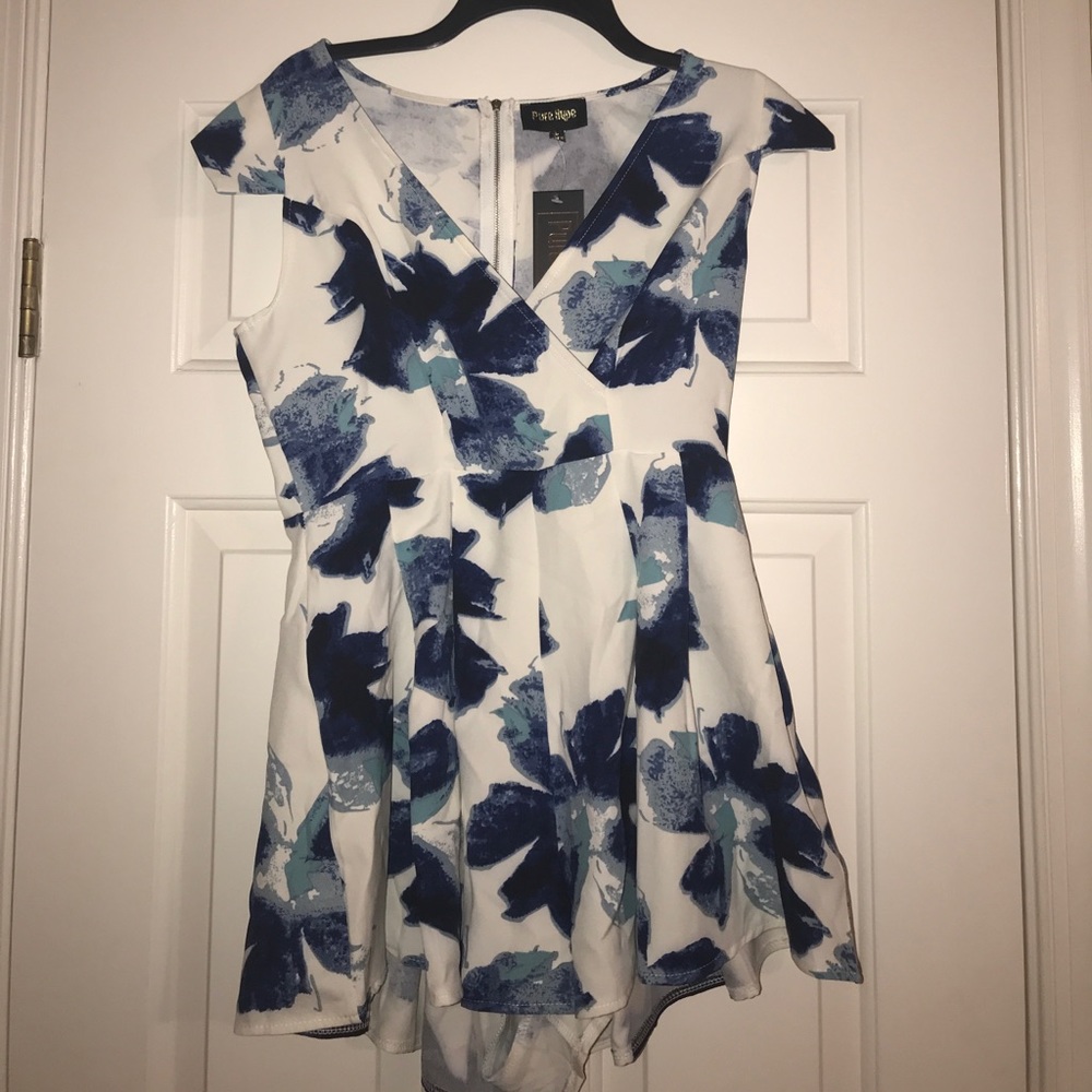 Blue Floral Pure Hype Romper, Size L NEVER WORN!