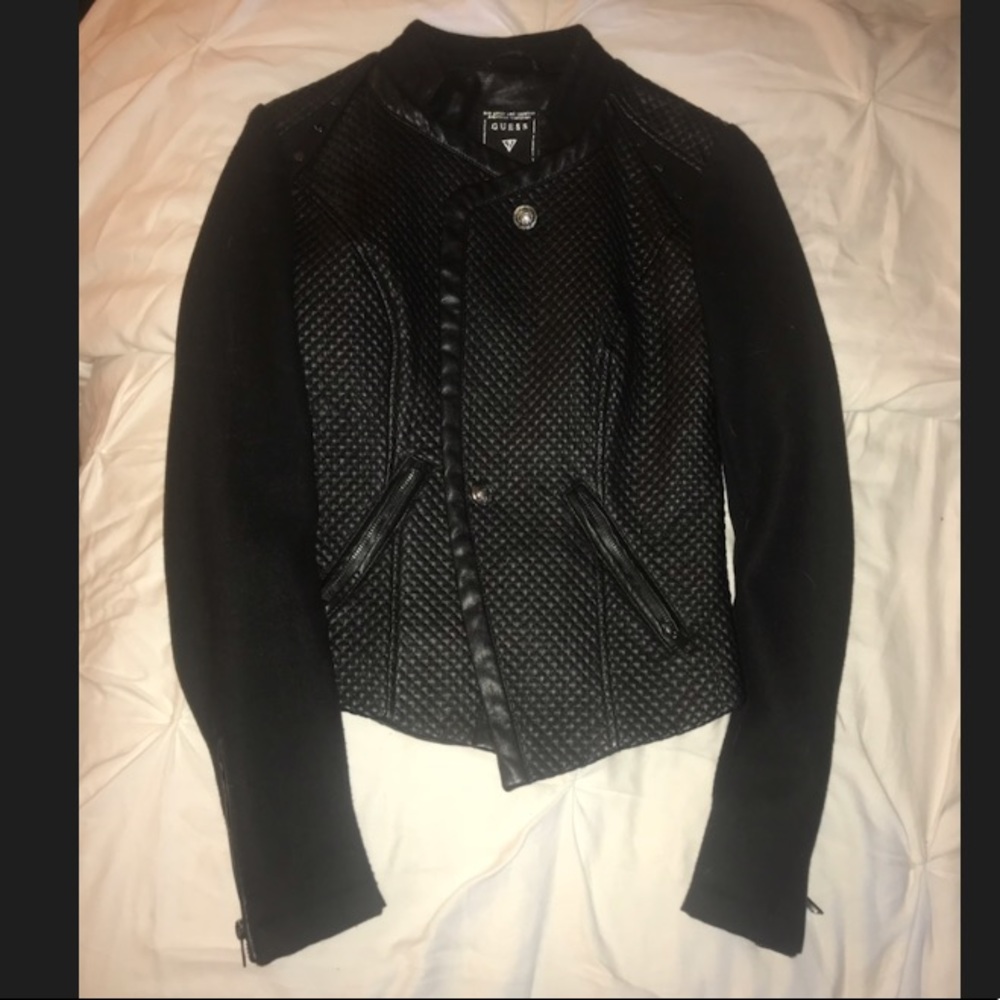Black Guess Jacket with detail