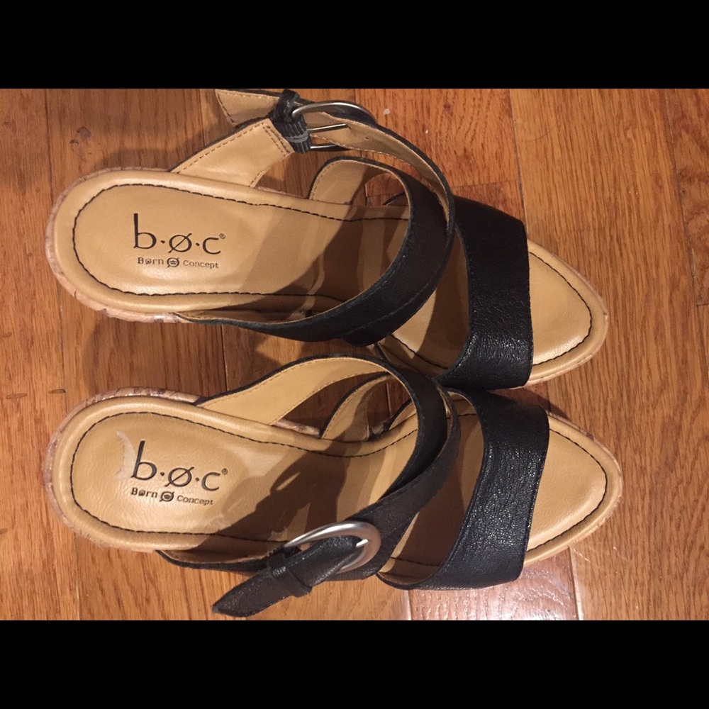 Boc platform sandals
