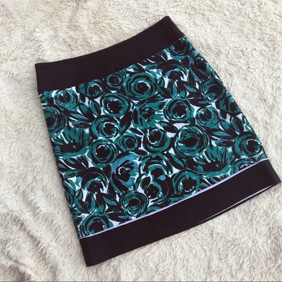 Ann Taylor Dresses & Skirts - ANN TAYLOR Teal & Black Rose Pencil Skirt