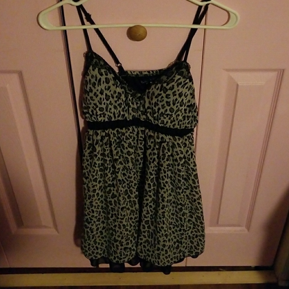Dress - Picture 1 of 2