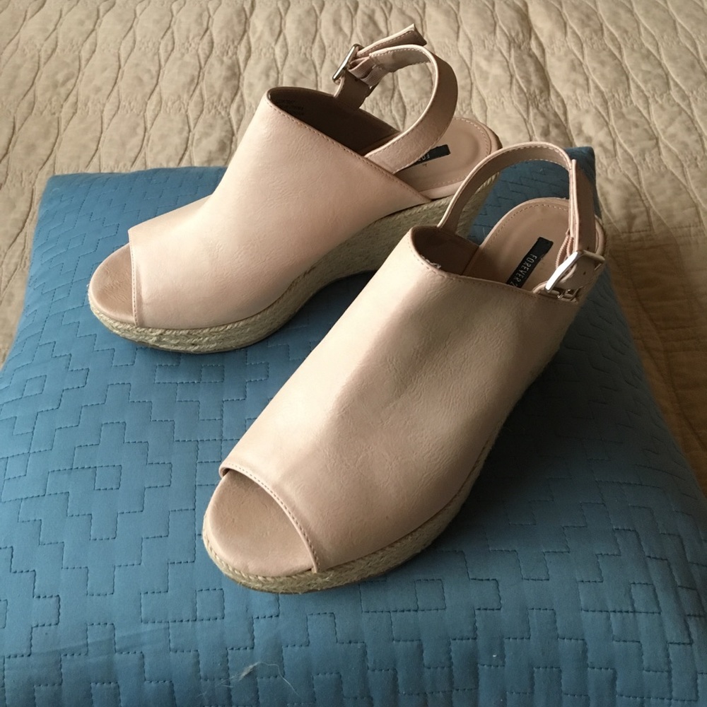 Adorable Blush Wedges