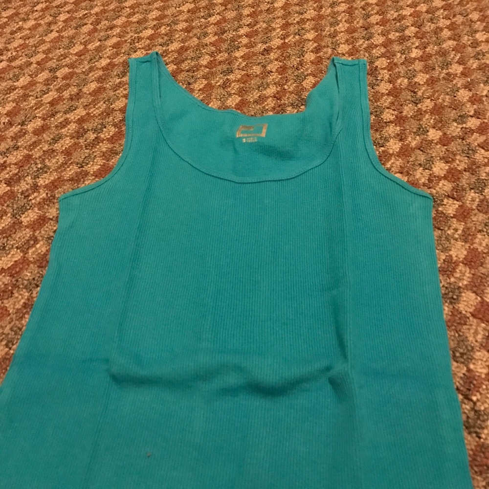 Tank - Picture 2 of 2