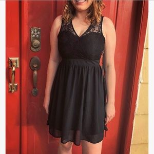❌ SOLD  ❌ ✨ NWT Little Black Dress ✨