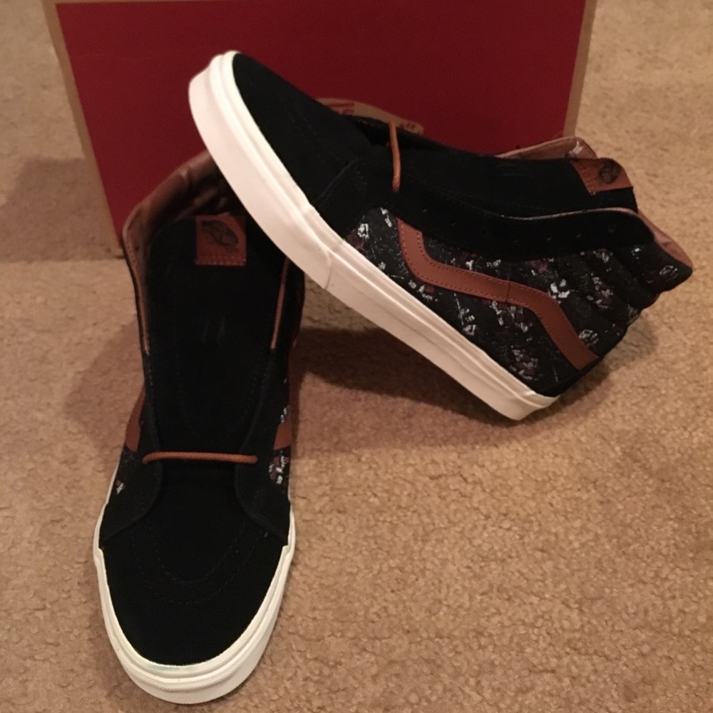 Samurai Warrior SK8Hi Reissue Vans