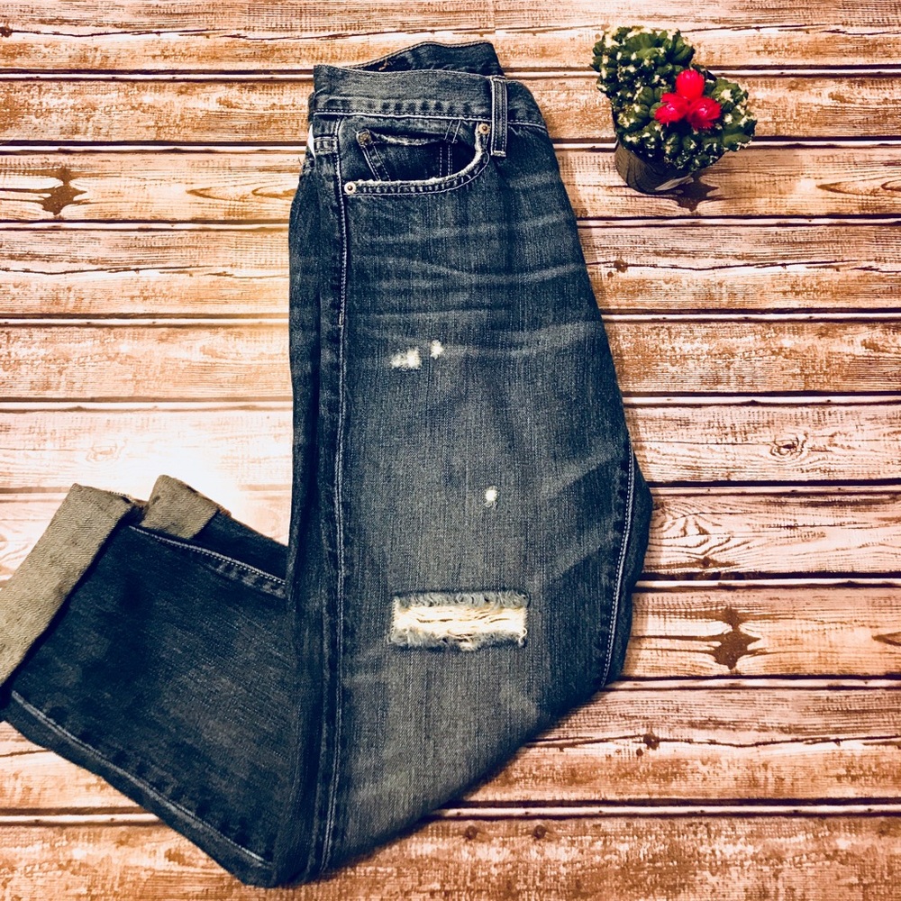 💥New! Levi’s 513 Boyfriend Jeans