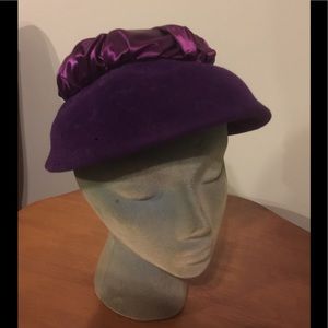 VINTAGE 40's Purple Hat