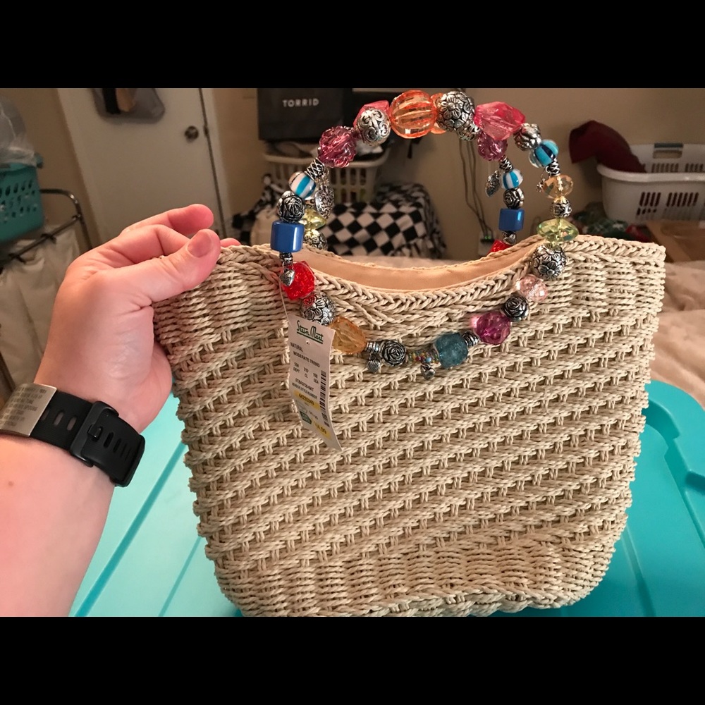 Straw purse with beaded handles