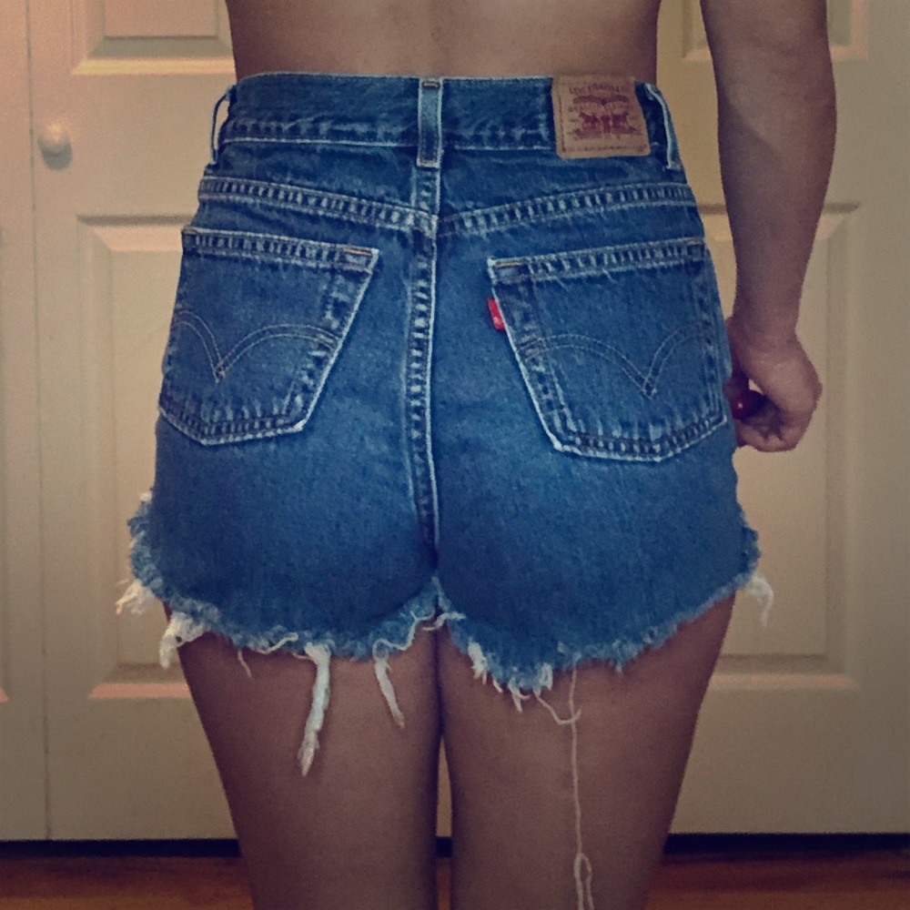 Levis Mid Rise Jean Shorts