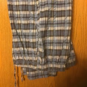 Light weight pull on pants