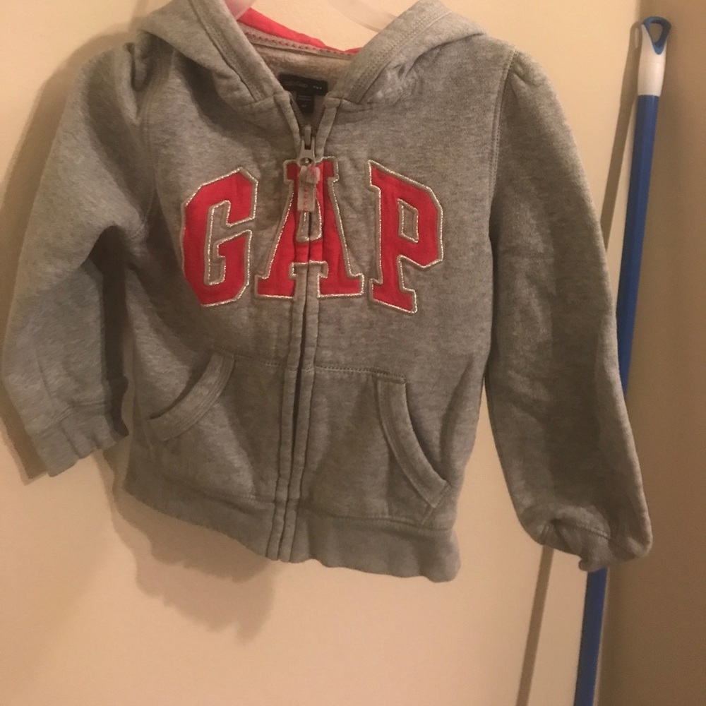 Gap sweatshirt