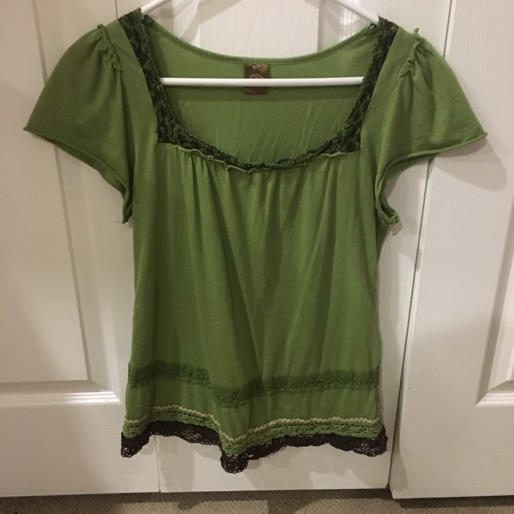 Olive green short sleeve shirt