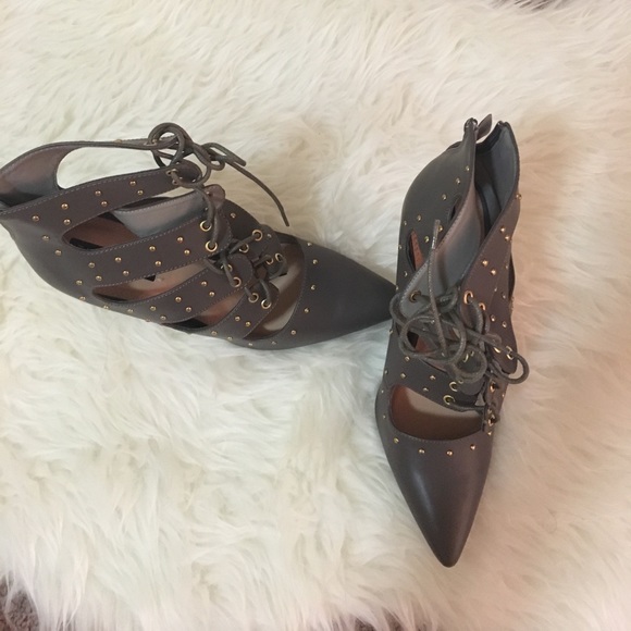 Shoes - Picture 3 of 3