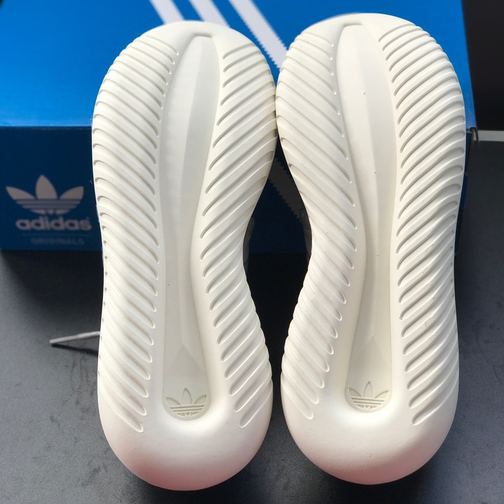 NWT Adidas Tubular Viral Metsil WMNS - Picture 4 of 6