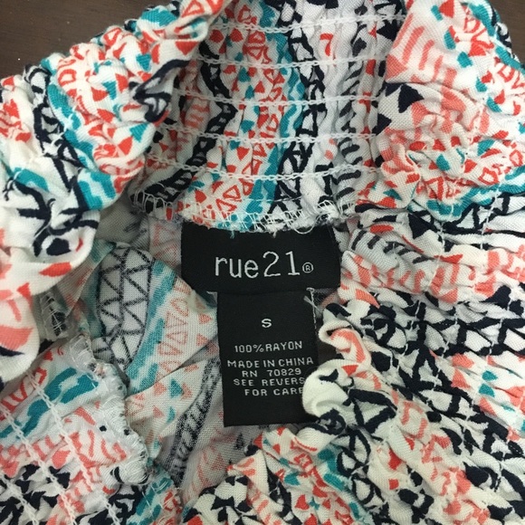 Rue 21 Romper - Picture 2 of 2