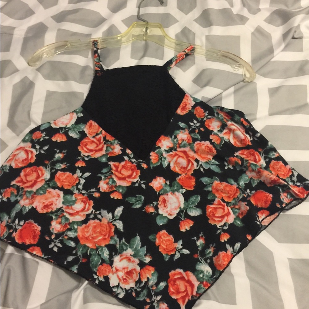 Crop top