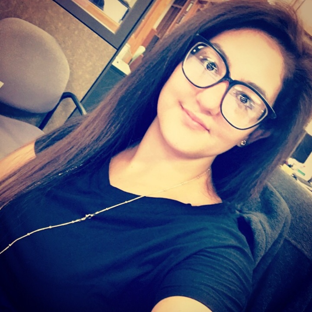 Meet your Posher, Reyna