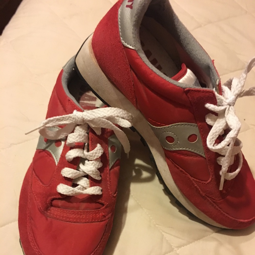 Saucony  tennis shoes