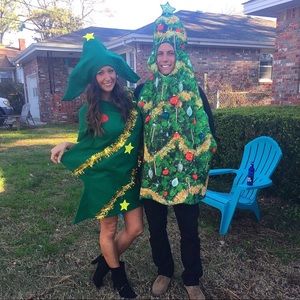 Christmas "Santacon" bar crawl couples costume