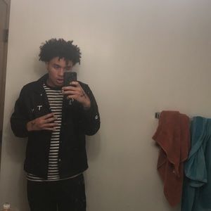 Meet your Posher, Victor