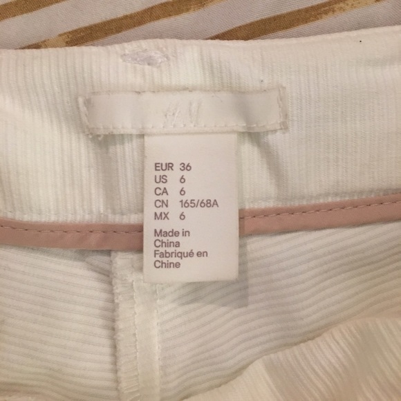 h&m white shorts ♥️ - Picture 3 of 5