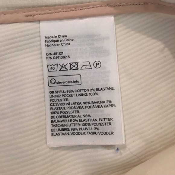 h&m white shorts ♥️ - Picture 4 of 5