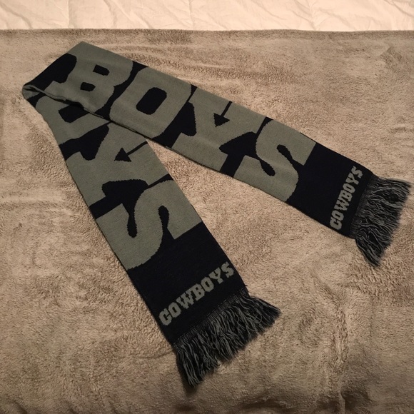 Dallas Cowboys Scarf - Picture 3 of 3