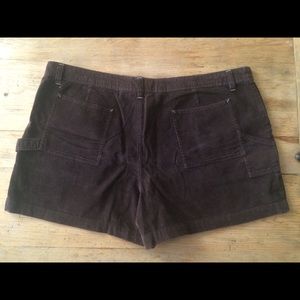 Old Navy brown corduroy shorts woman's size 20