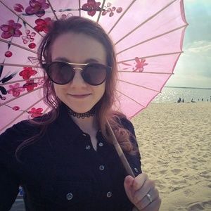 Meet your Posher, Rebecca