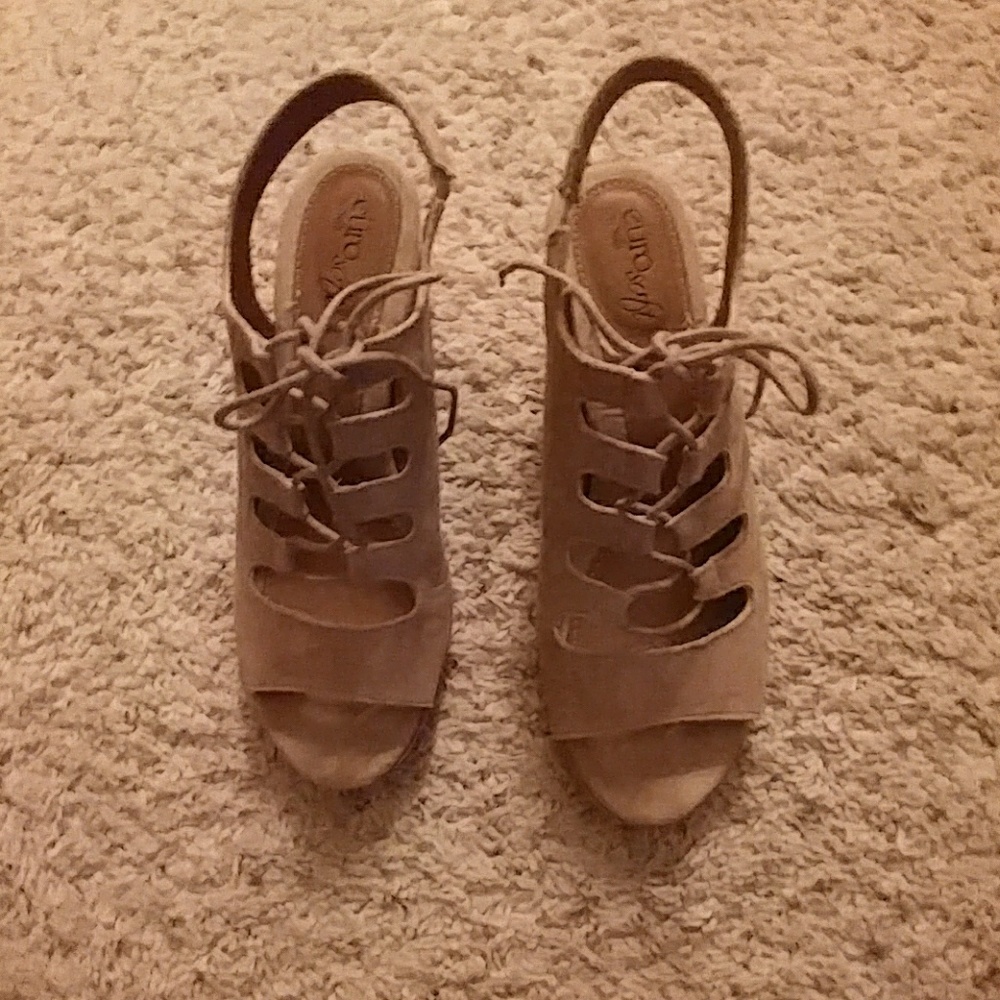 Like New Condition EuroSoft by Sofft Sandals