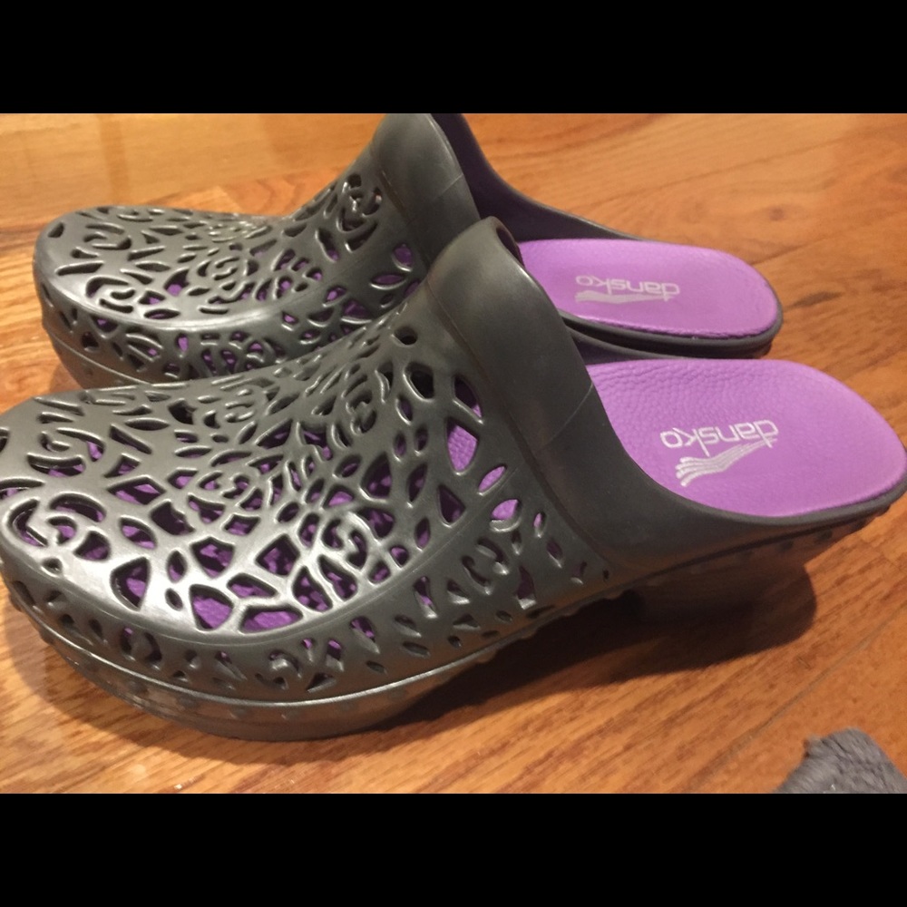 Dansko perforated mules- super cute!