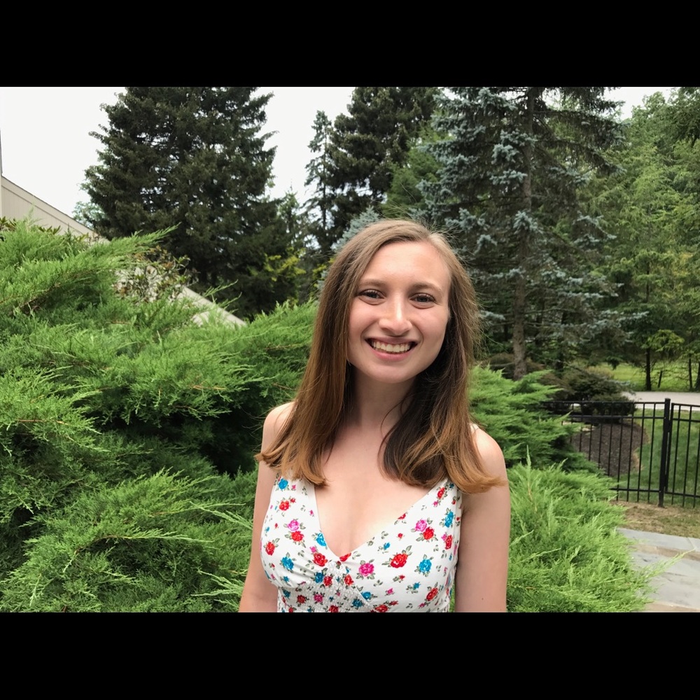 Meet your Posher, Chloe