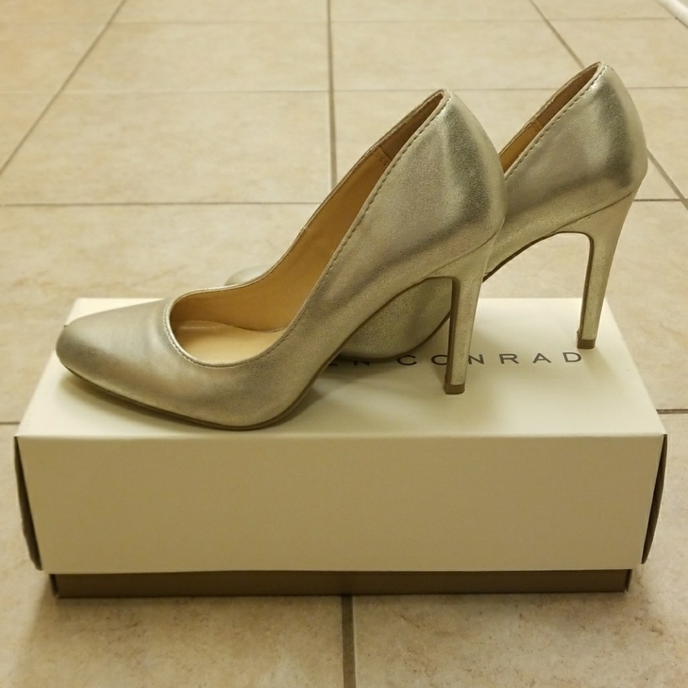 LC Lauren Conrad gold shimmer heels