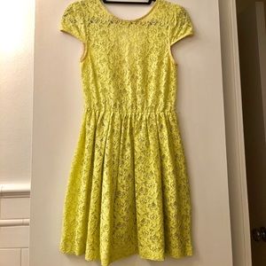 Lime green belted lace Zara dress size medium