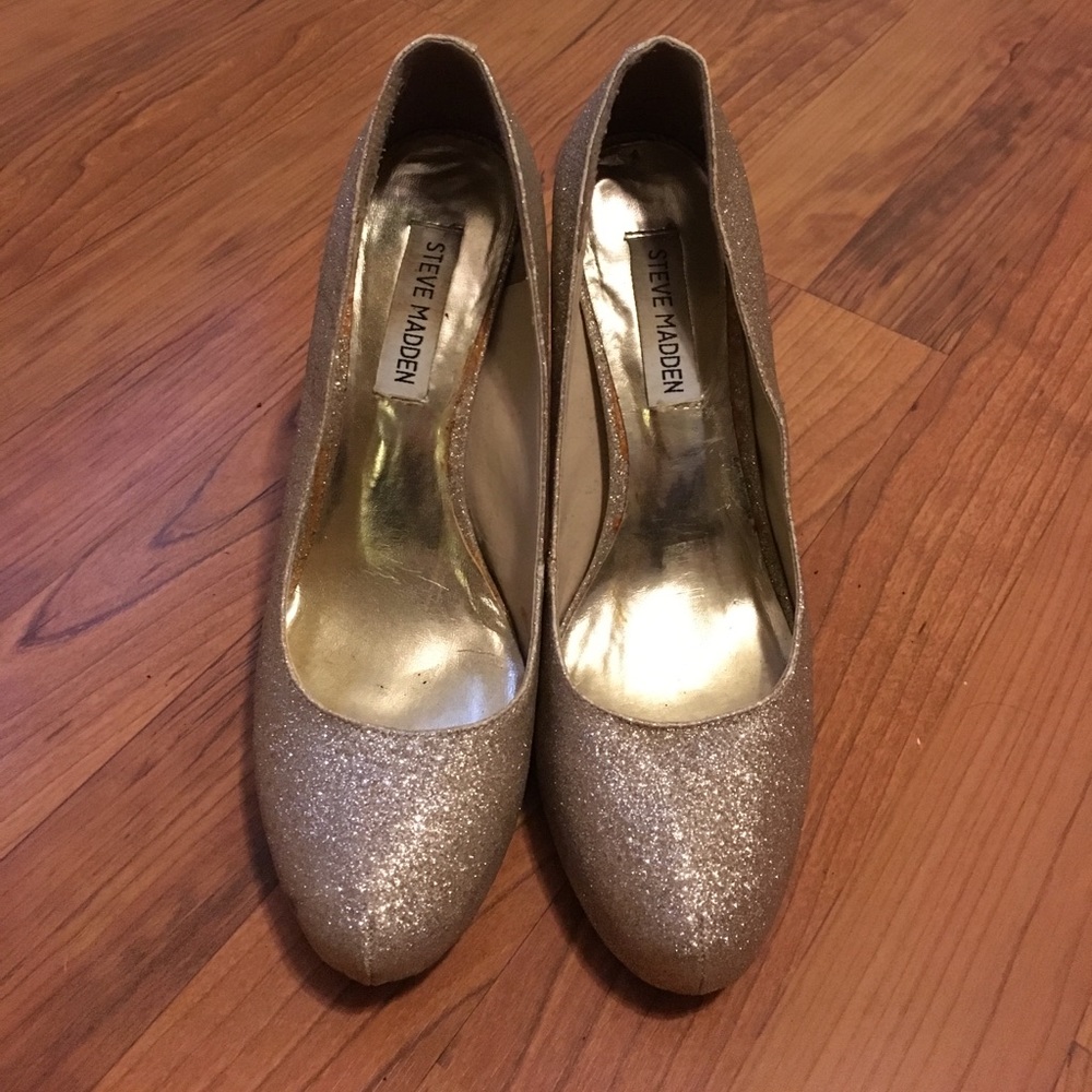 Steve Madden gold glitter heels