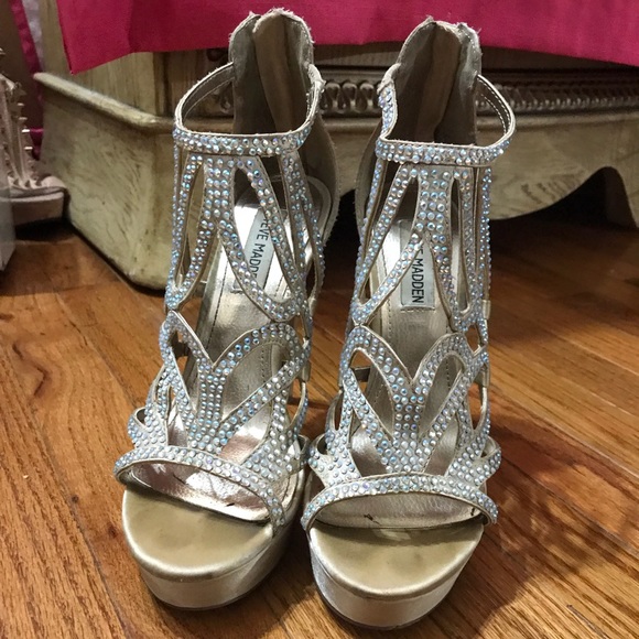Steve Madden Champagne 4 in heels - Picture 2 of 4