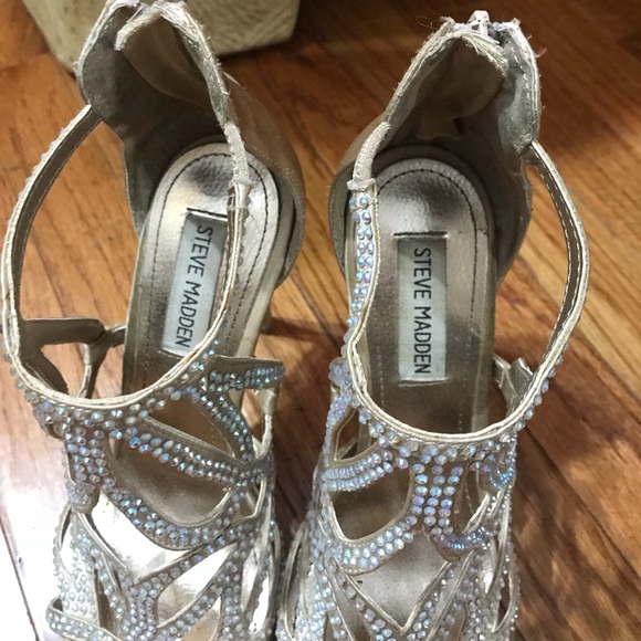 Steve Madden Champagne 4 in heels - Picture 3 of 4