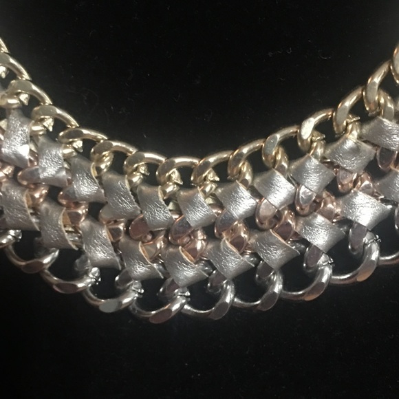 Express amazing tri-colored collar necklace NWT - Picture 4 of 7